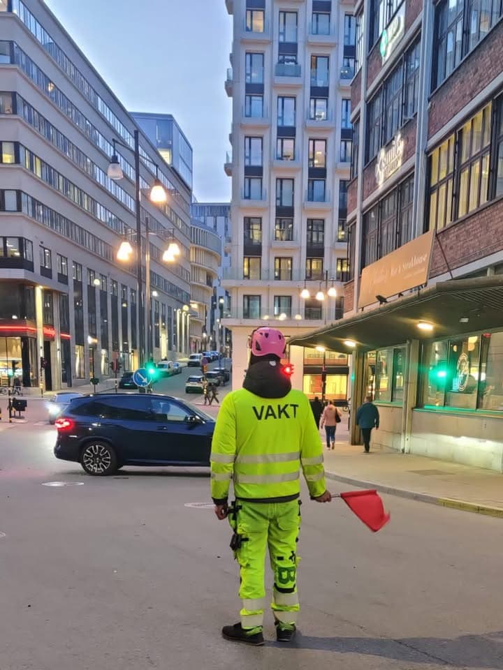 TBJ Allservice flaggvakt i Stockholm