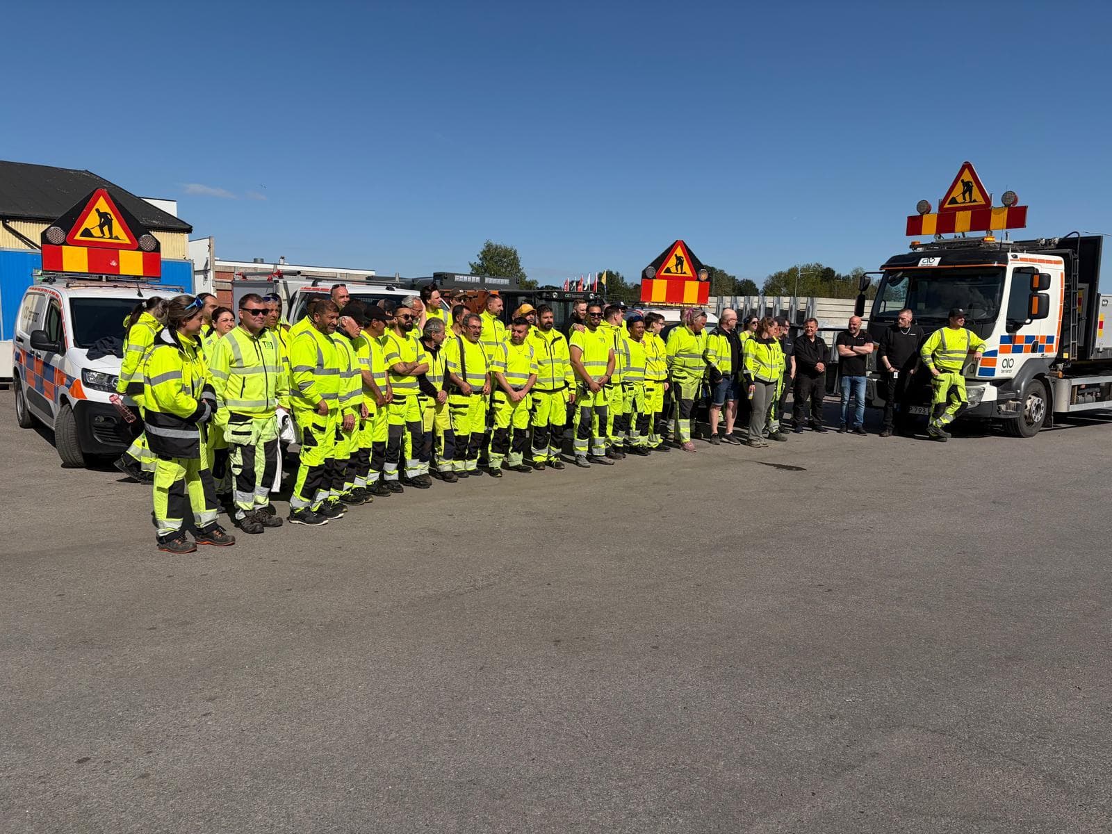 TBJ Allservice-personal och lotsbilar i Stockholm