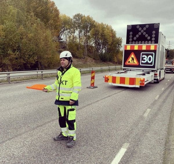 Trafikreglering vid E4-arbete i Södertälje
